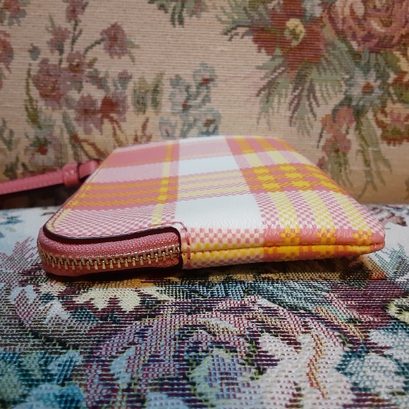 Coach Garden Plaid Leather Wristlet Limited Edition Style #C8683 - Picture 6 of 6